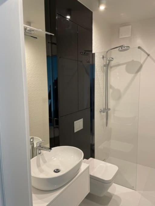 Apartament Z Widokiem Na Morze Miedzyzdroje Exterior photo